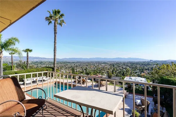 $6,100 | 6022 Maury Avenue, Woodland Hills, CA 91367