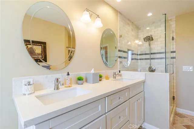 $6,100 | 6022 Maury Avenue, Woodland Hills, CA 91367