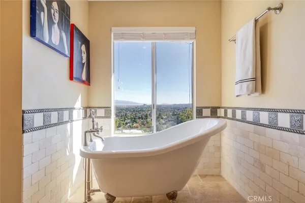 $6,100 | 6022 Maury Avenue, Woodland Hills, CA 91367