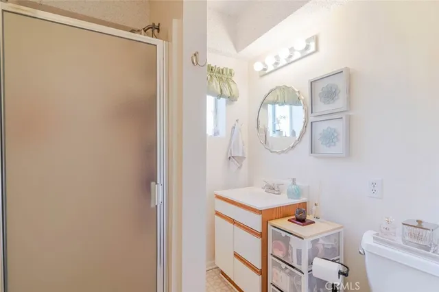 $6,100 | 6022 Maury Avenue, Woodland Hills, CA 91367