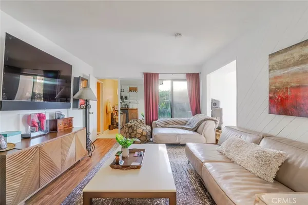 $6,100 | 6022 Maury Avenue, Woodland Hills, CA 91367