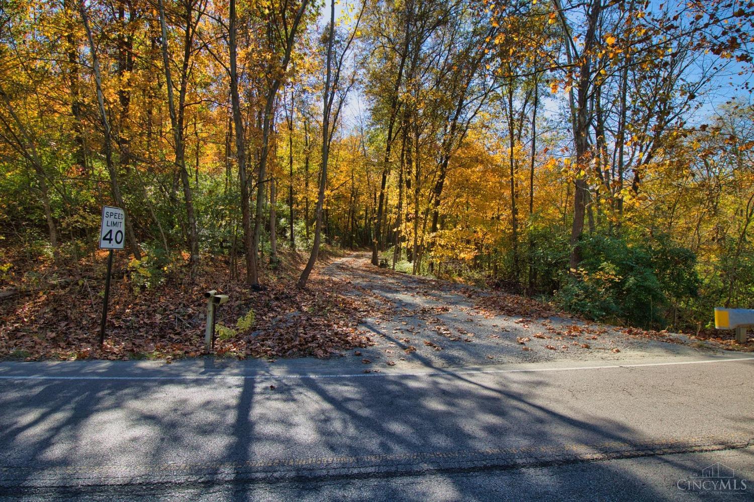 7167 Goshen Road Goshen, OH 45122 - Photo 3 of 31