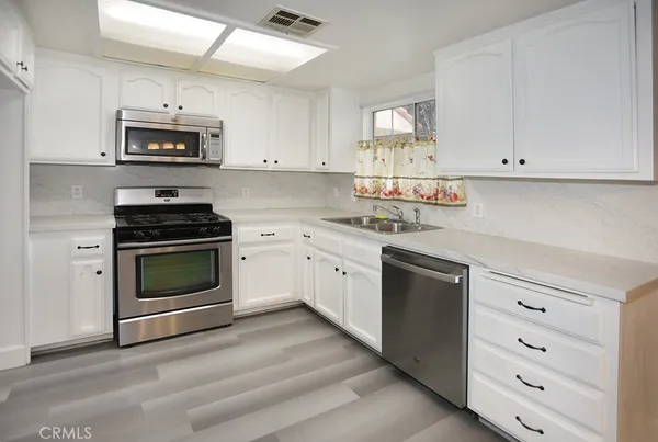 $528,800 | 8032 Rose Street, Unit 13, Paramount, CA 90723