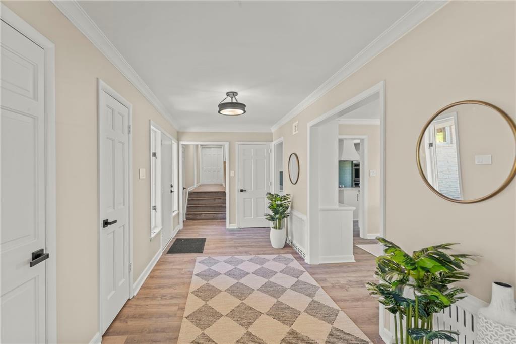 2004 Murdstone Road Pittsburgh, PA 15241 - Photo 5 of 41 Foyer 2004 Murdstone Rd