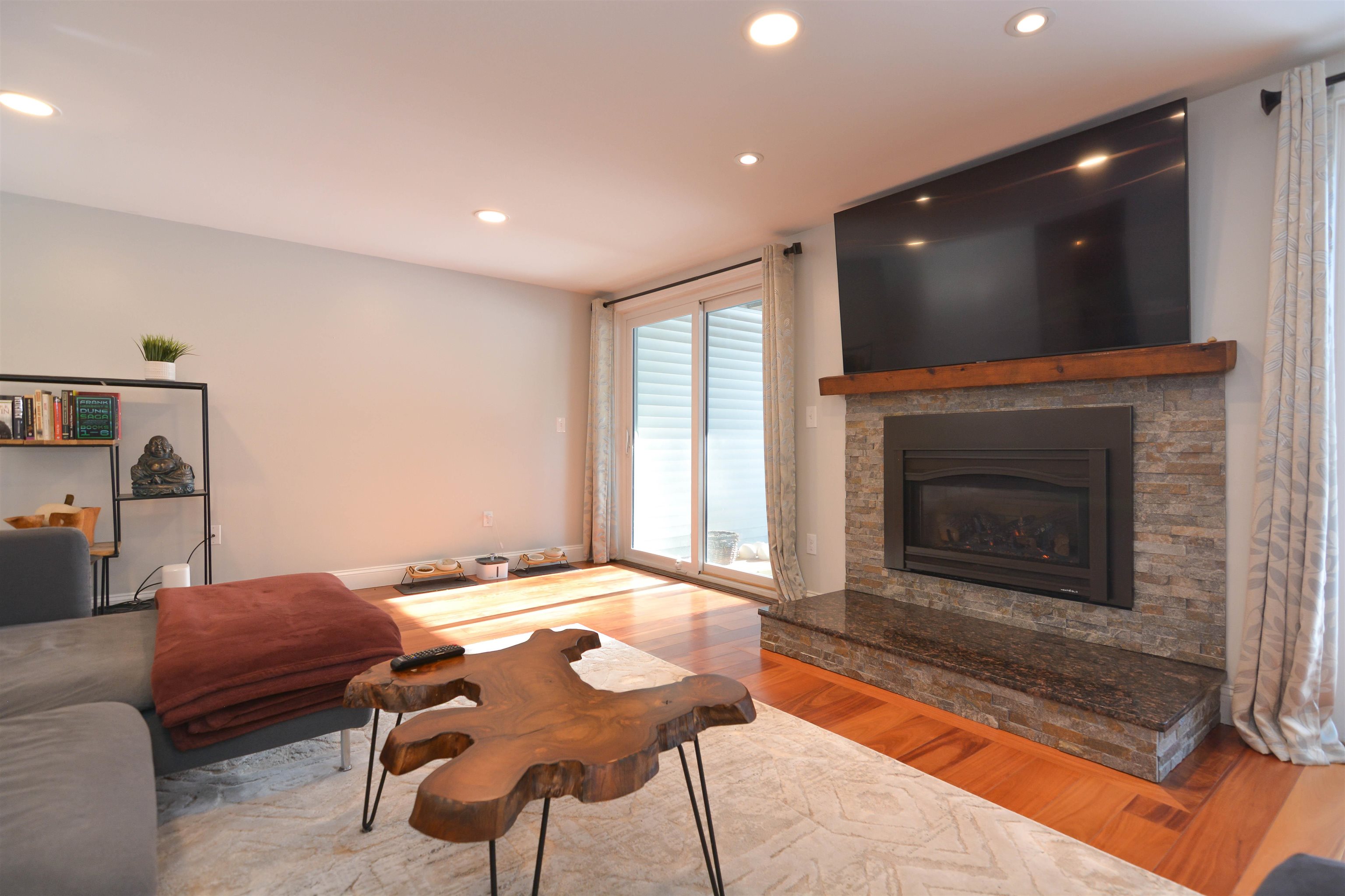 38 Pondview Drive Merrimack, NH 03054 - Photo 13 of 55