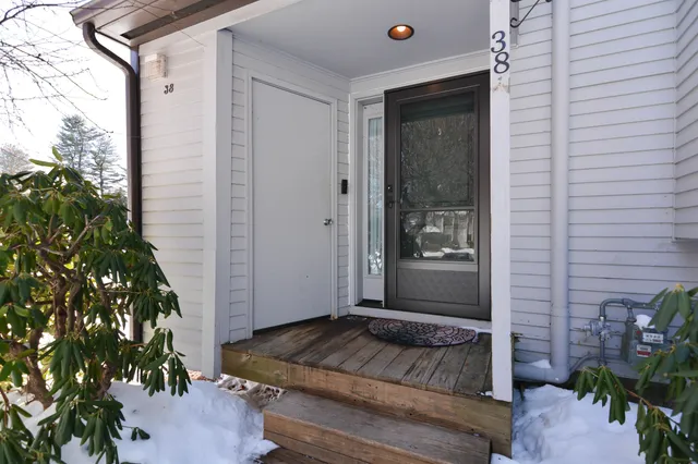 $449,900 | 38 Pondview Drive, Merrimack, NH 03054