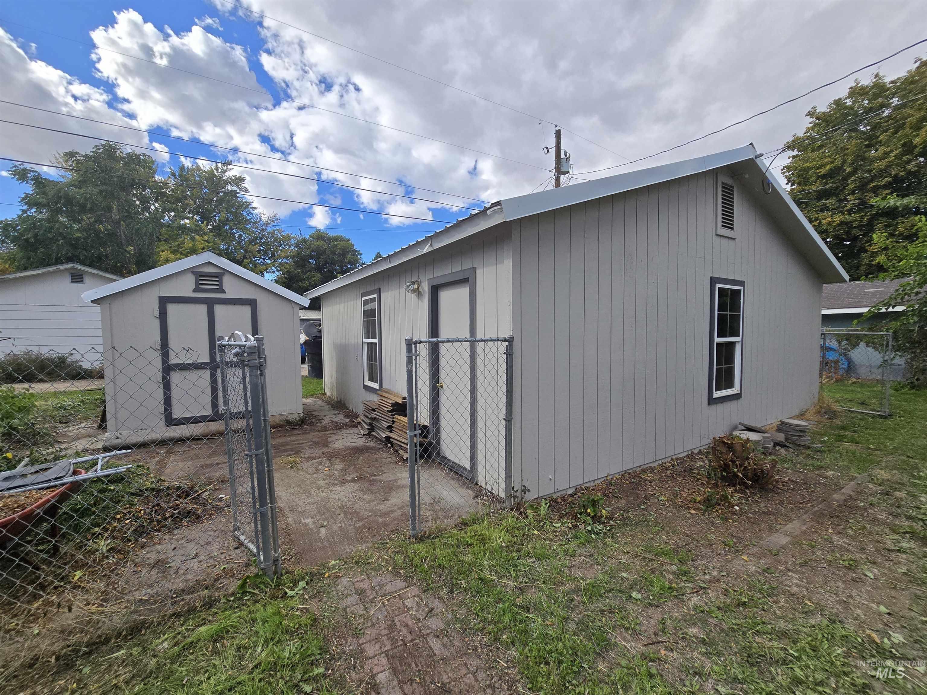 1265 West 1st Street Weiser, ID 83672 - Photo 4 of 23