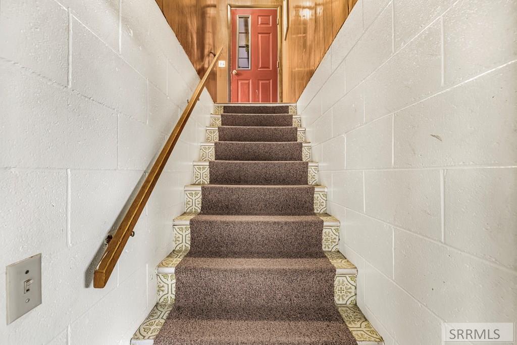 33 South 5th West Rexburg, ID 83440 - Photo 21 of 39