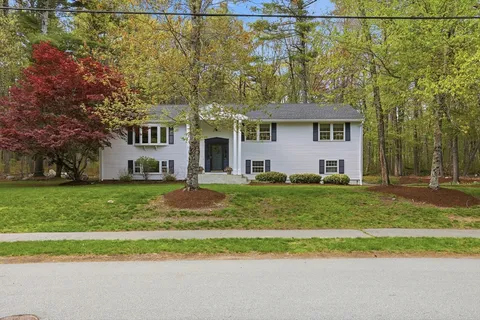 $1,298,000 | 15 Harvard Drive, Bedford, MA 01730