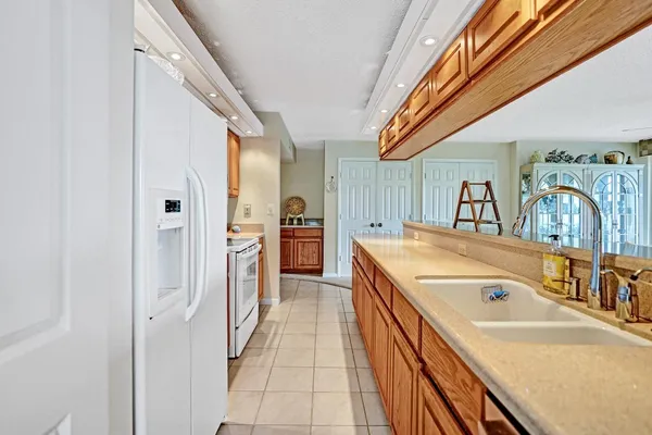 $2,700 | 107 Half Moon Circle, Unit H1, Hypoluxo, FL 33462