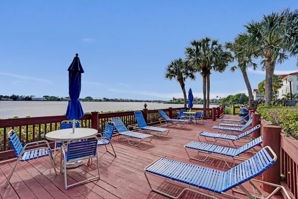 $2,700 | 107 Half Moon Circle, Unit H1, Hypoluxo, FL 33462