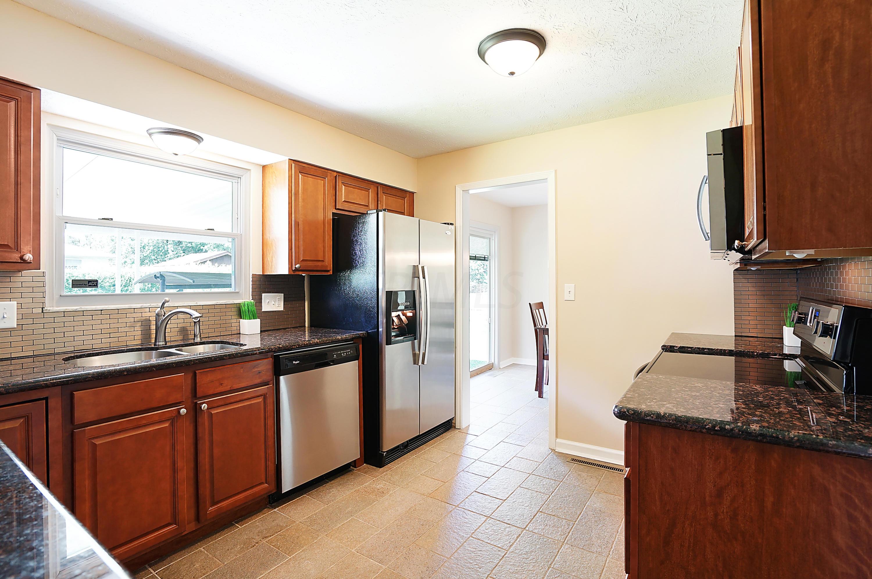 3418 Dempsey Road Westerville, OH 43081 - Photo 2 of 24 Gallery Image 2