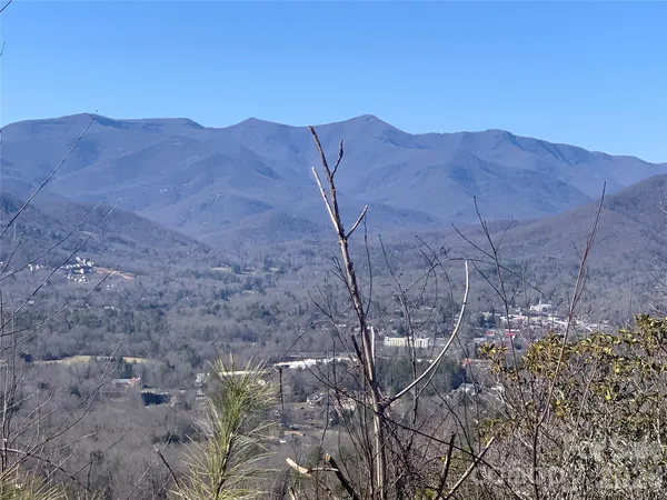 $162,000 | 124 Settings Boulevard, Black Mountain, NC 28711
