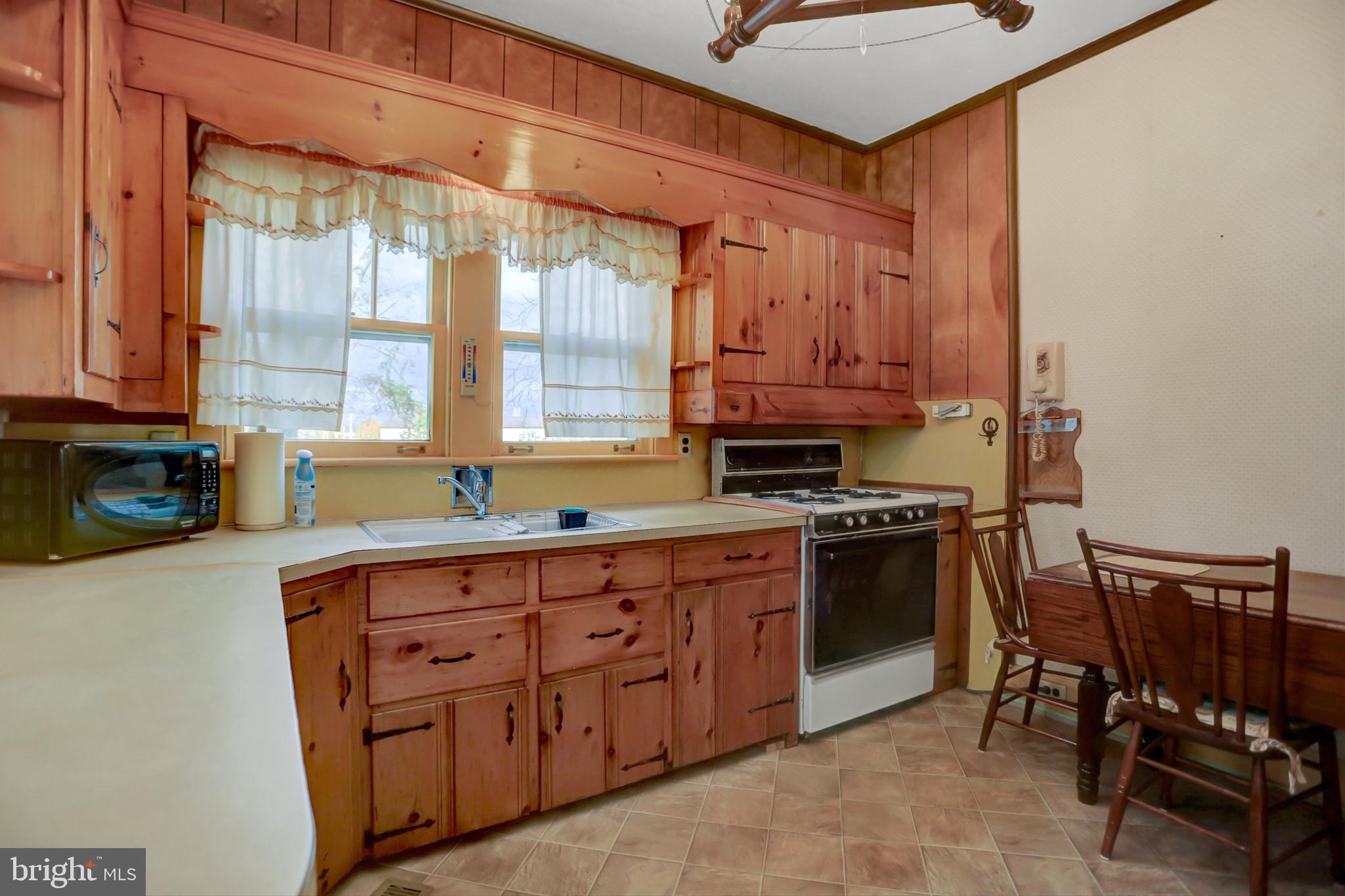 725 Boyds School Road Gettysburg, PA 17325 - Photo 27 of 38 Gallery Image 27