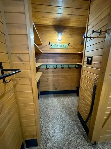 $750,000 | 5266 West 700 North, Lake Village, IN 46349