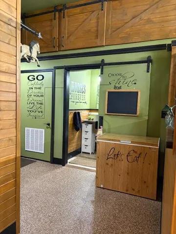 $750,000 | 5266 West 700 North, Lake Village, IN 46349