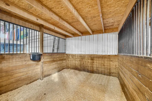 $750,000 | 5266 West 700 North, Lake Village, IN 46349