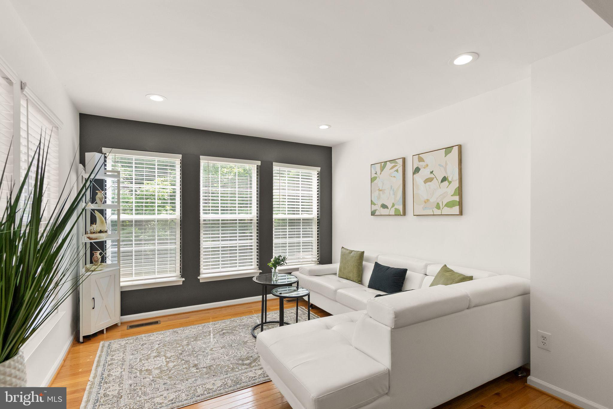 19907 Ridgecrest Square Ashburn, VA 20147 - Photo 20 of 52