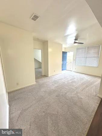 $2,100 | 806 18th Street South, Unit 2, Arlington, VA 22202