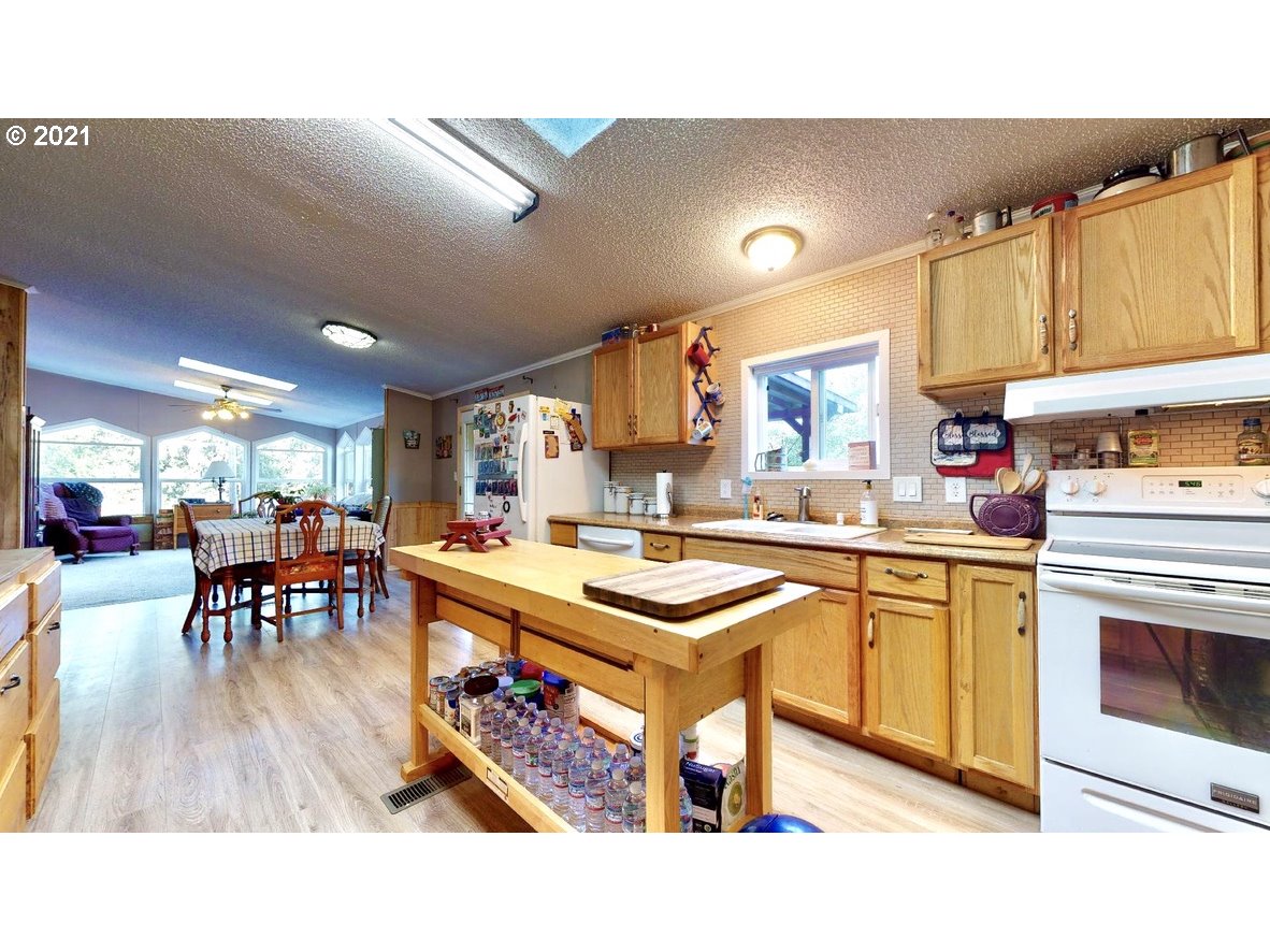 92682 Hawthorne Road Astoria, OR 97103 - Photo 14 of 32 Gallery Image 14