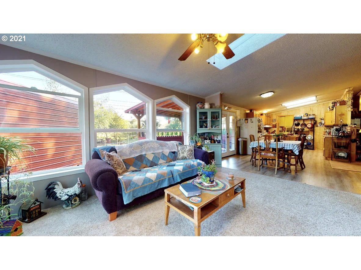 92682 Hawthorne Road Astoria, OR 97103 - Photo 8 of 32 Gallery Image 8
