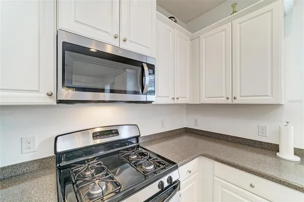 $3,000 | 4650 Woodbrook Drive, Sarasota, FL 34243