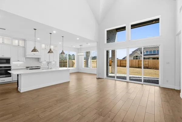 $594,150 | 518 Koda Bear Court, Montgomery, TX 77316