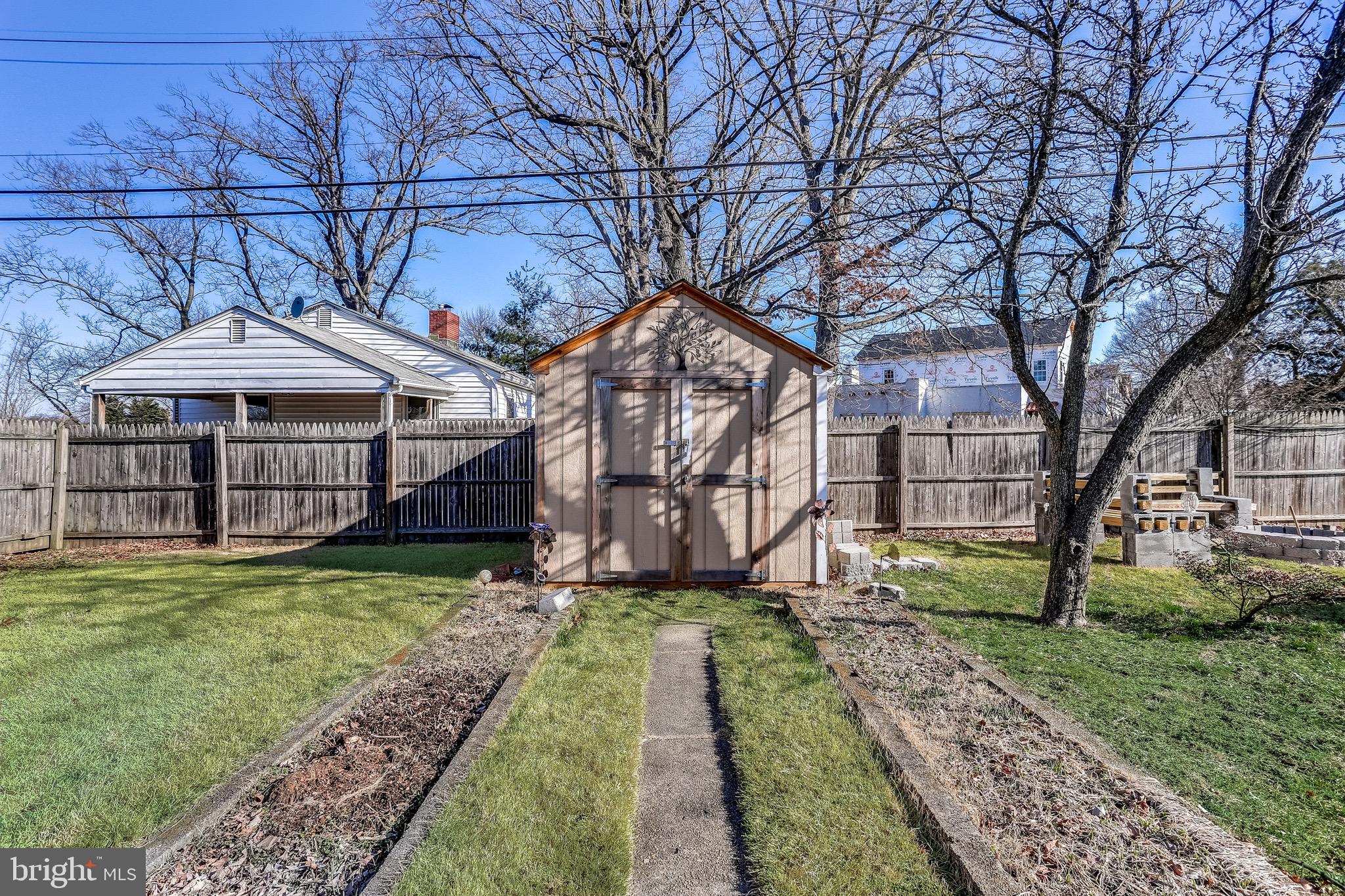 4317 Harcourt Road Baltimore, MD 21214 - Photo 31 of 35 Lovely Shed