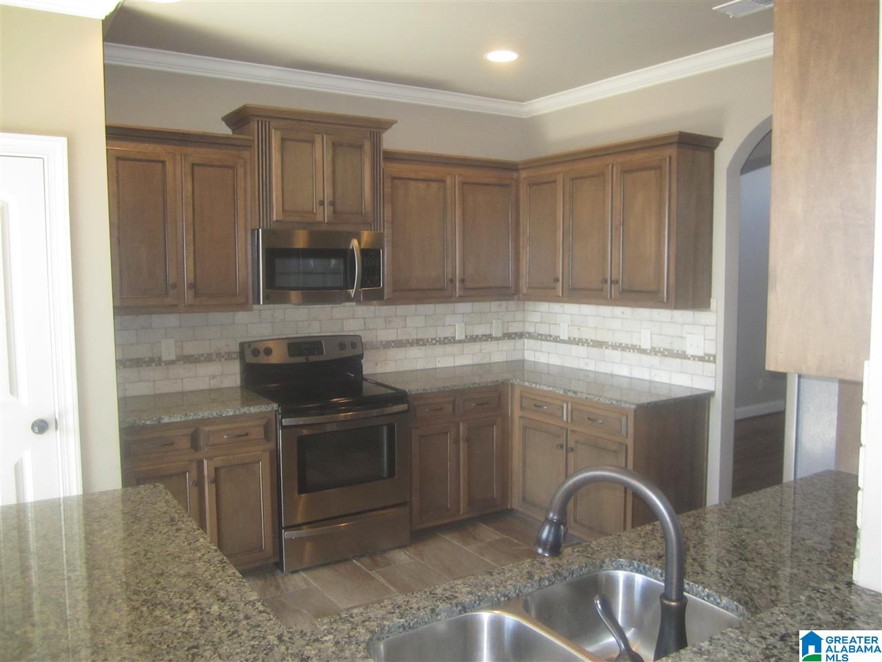 601 Overlook Road Fultondale, AL 35068 - Photo 14 of 50