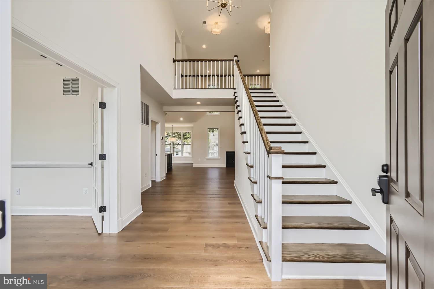 8414 High Ridge Road Ellicott City, MD 21043 - Photo 2 of 23 Gallery Image 2