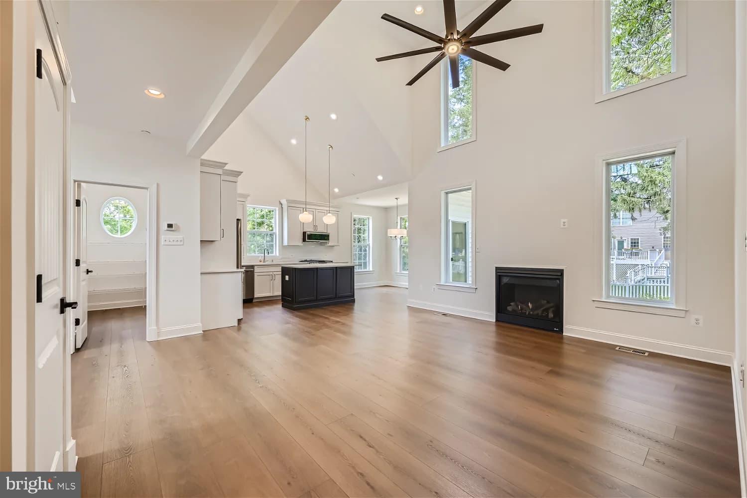 8414 High Ridge Road Ellicott City, MD 21043 - Photo 5 of 23 Gallery Image 5
