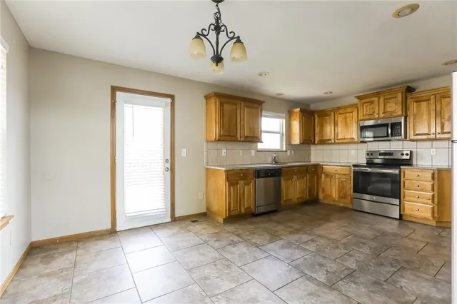 $2,245 | 12210 East 56th Terrace, Kansas City, MO 64133