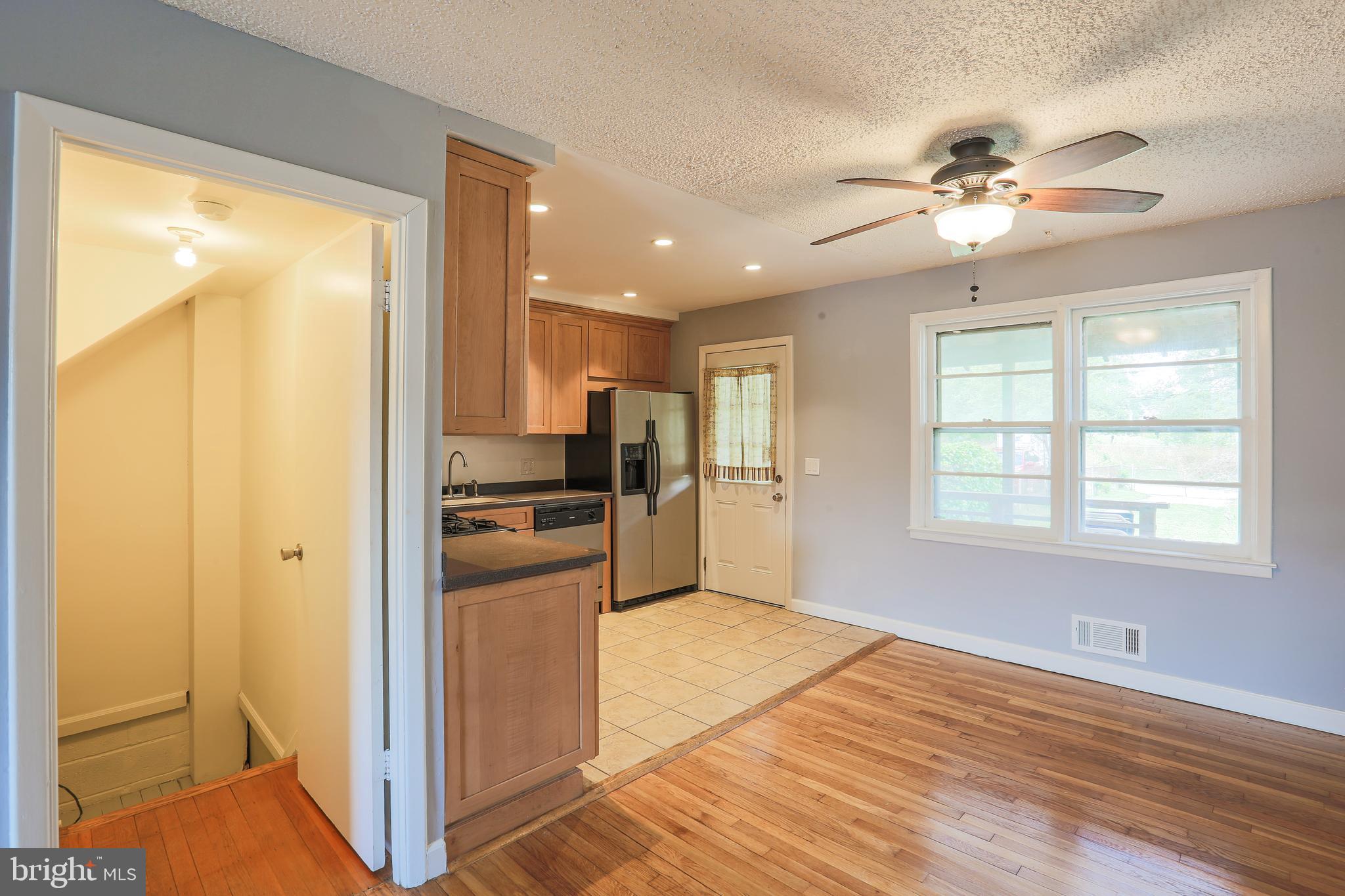 9752 Matzon Road Baltimore, MD 21220 - Photo 16 of 35