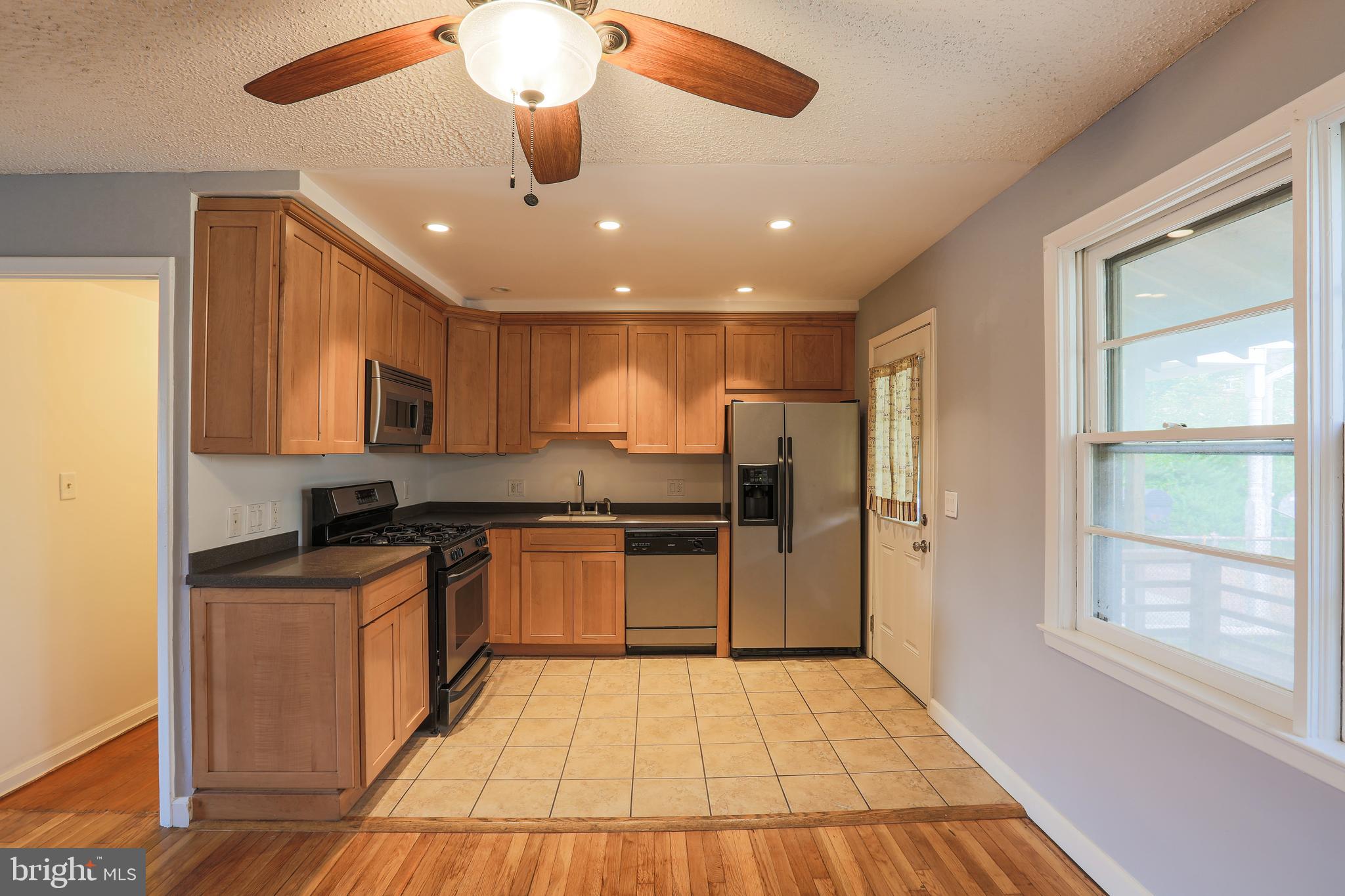 9752 Matzon Road Baltimore, MD 21220 - Photo 18 of 35