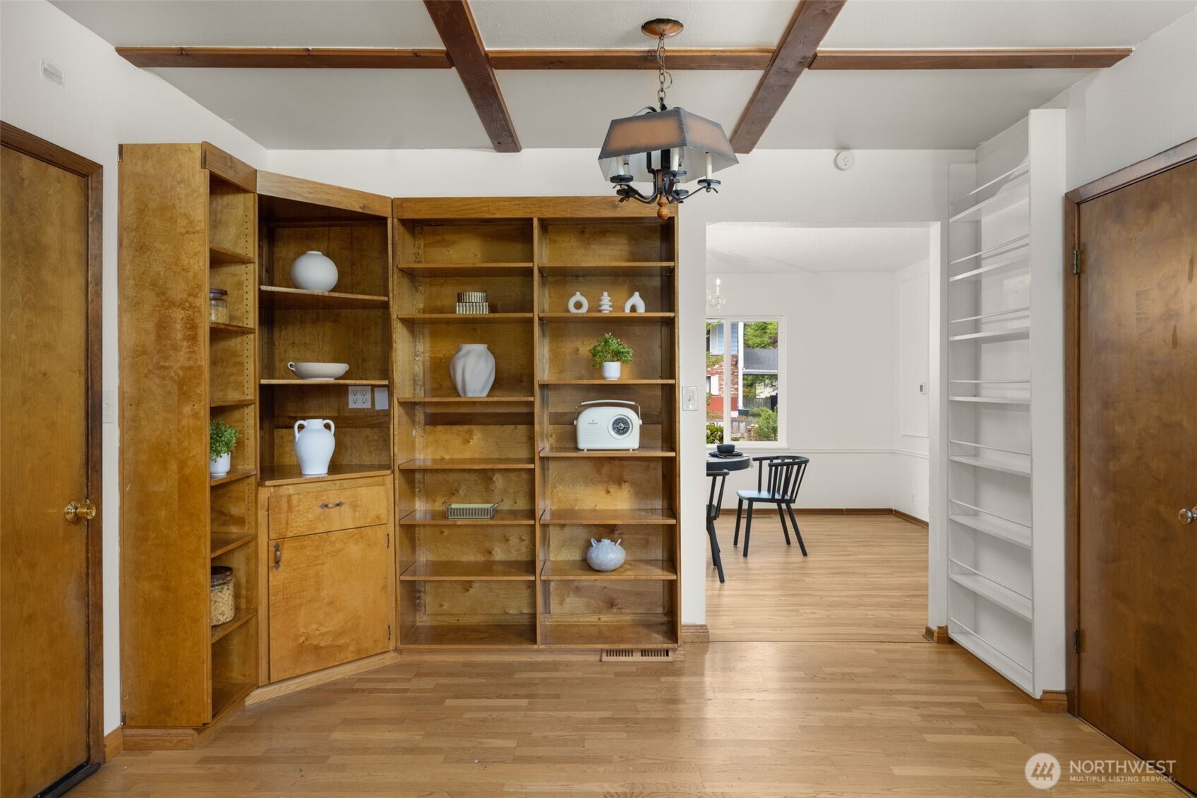 13016 8th Place Southwest Burien, WA 98146 - Photo 11 of 34