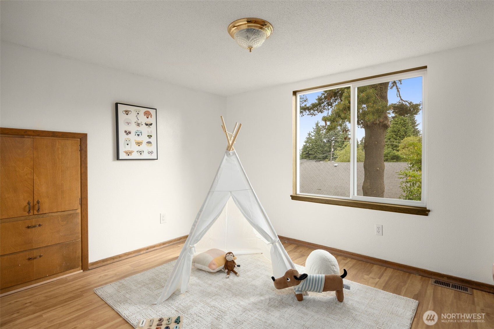 13016 8th Place Southwest Burien, WA 98146 - Photo 16 of 34