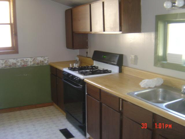 1229 Elm Street Rochester, IN 46975 - Photo 3 of 11