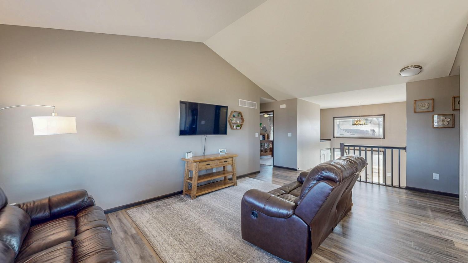 6274 55th Avenue Northwest Rochester, MN 55901 - Photo 10 of 48 Gallery Image 10