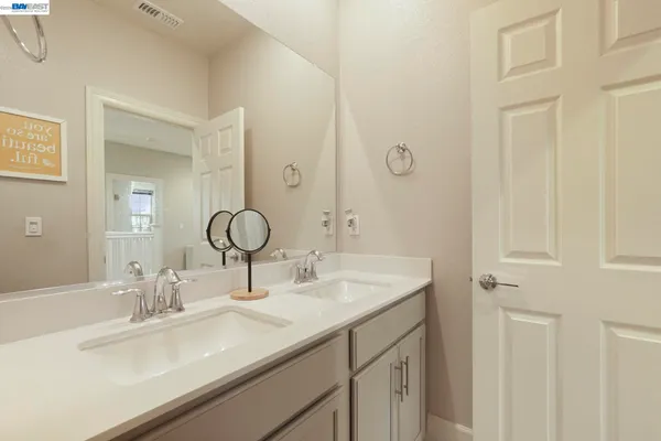 $975,000 | 2885 Ellis Town Drive, Tracy, CA 95377