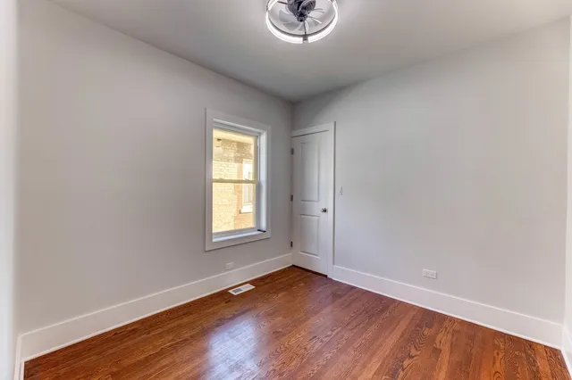 $3,700 | 2508 Kenilworth Avenue, Berwyn, IL 60402