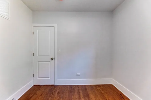 $3,700 | 2508 Kenilworth Avenue, Berwyn, IL 60402