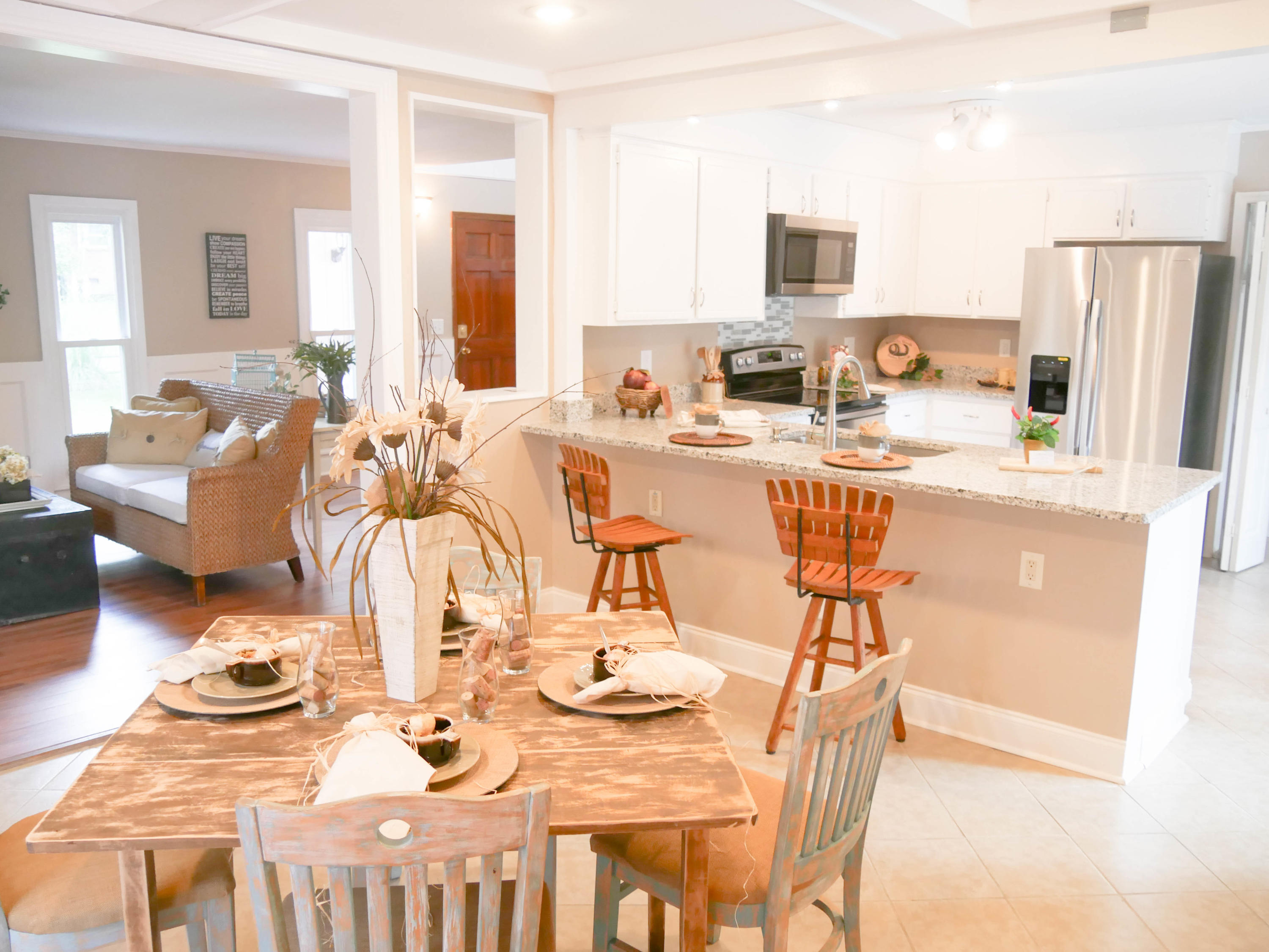930-928 Valley Street Hanahan, SC 29410 - Photo 11 of 36 P1060376