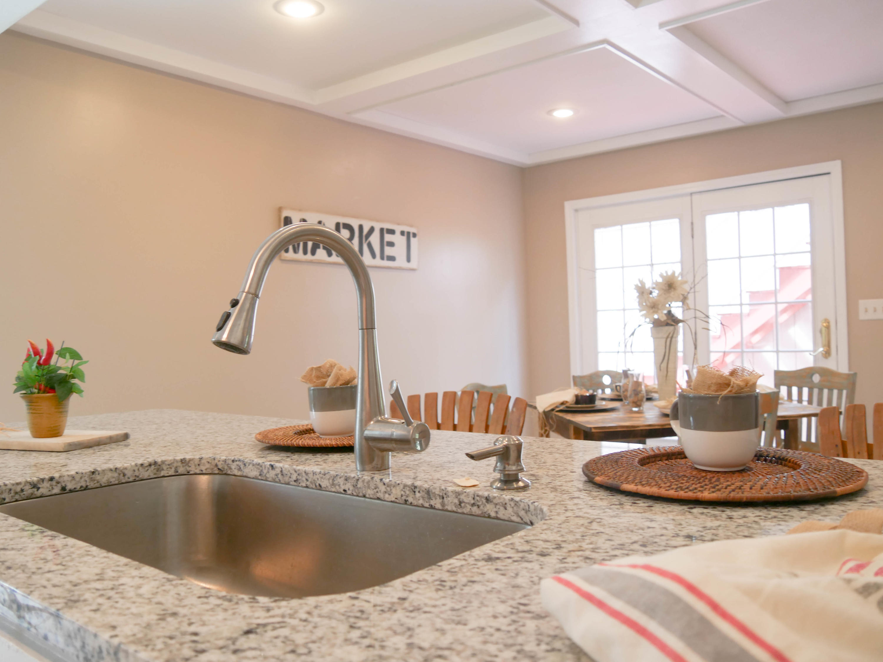 930-928 Valley Street Hanahan, SC 29410 - Photo 13 of 36 P1060397