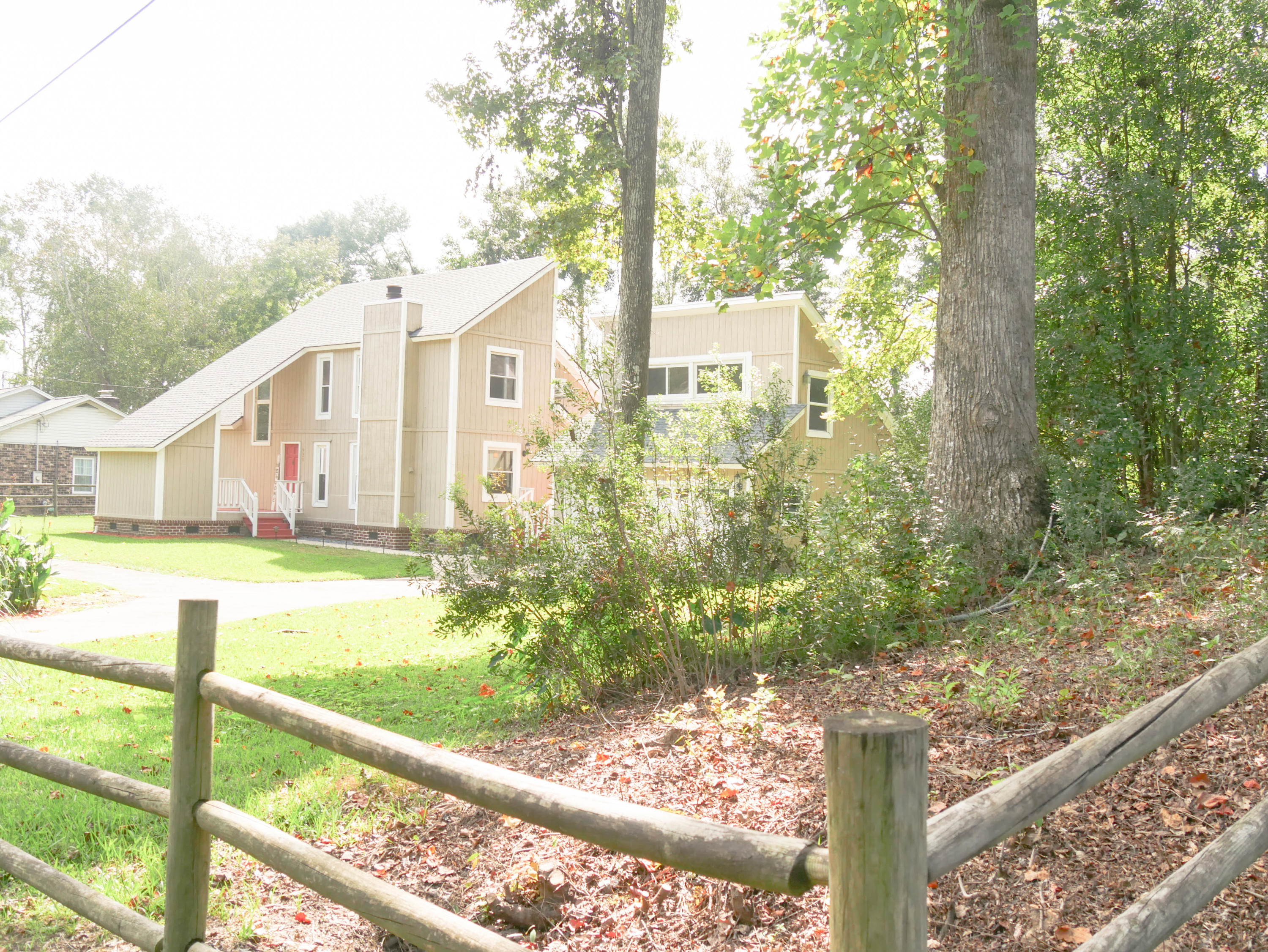 930-928 Valley Street Hanahan, SC 29410 - Photo 36 of 36 P1060459