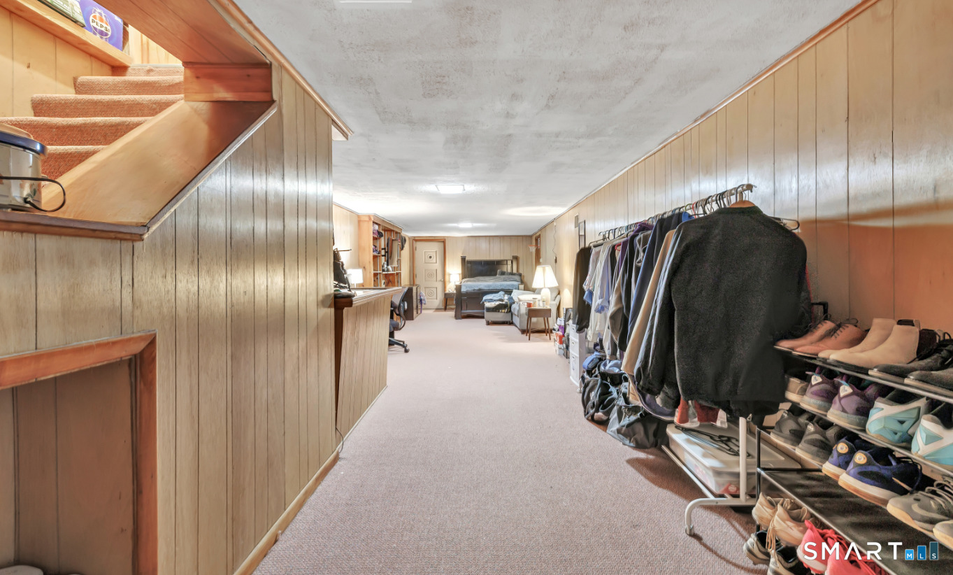 82 Crown Street Trumbull, CT 06611 - Photo 18 of 21