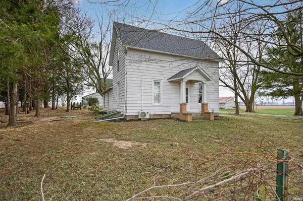 $185,000 | 8355 South 750 E-90, Geneva, IN 46740