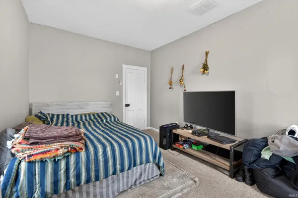 $185,000 | 8355 South 750 E-90, Geneva, IN 46740