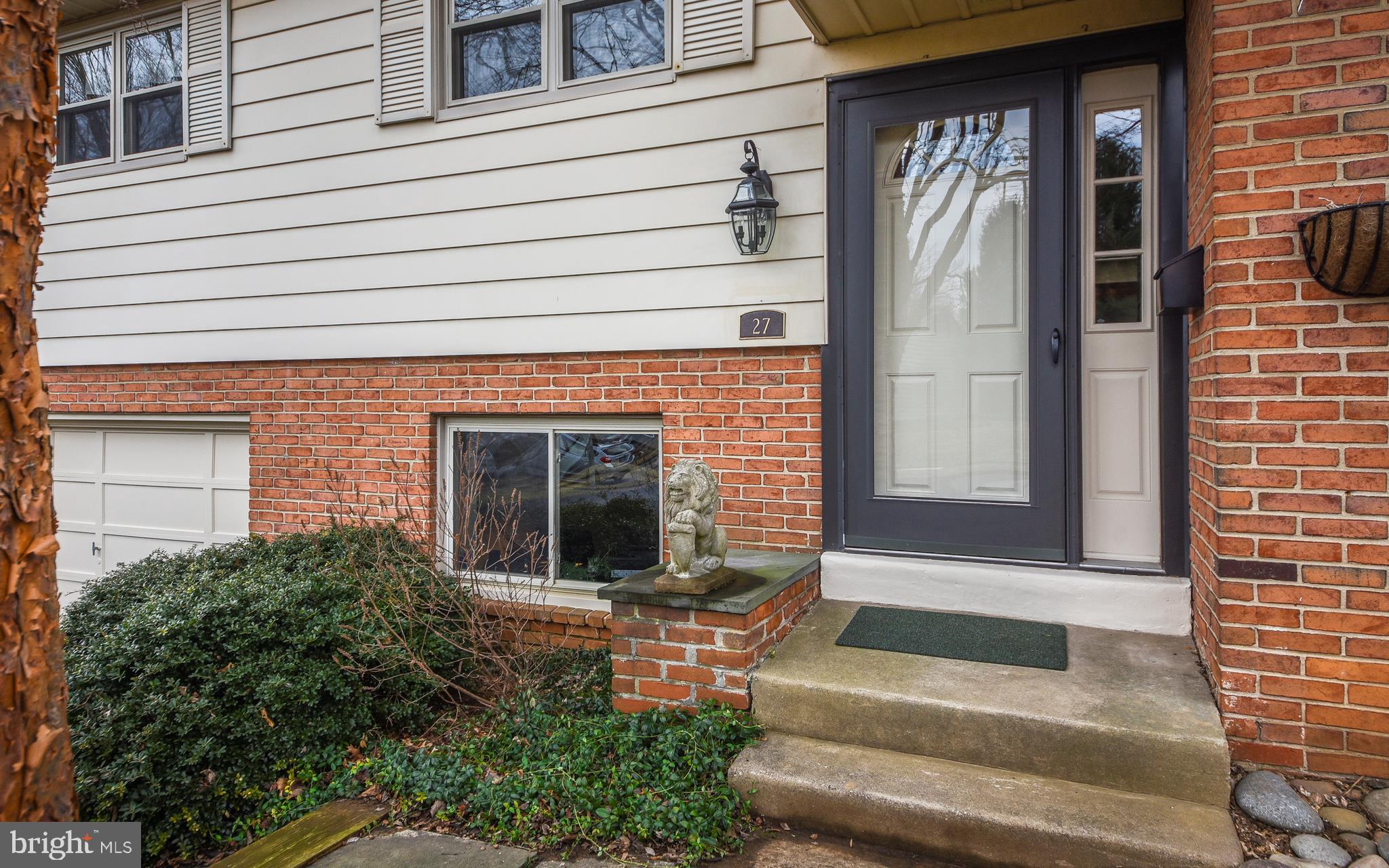 27 Red Oak Road Oreland, PA 19075 - Photo 3 of 25 Gallery Image 3