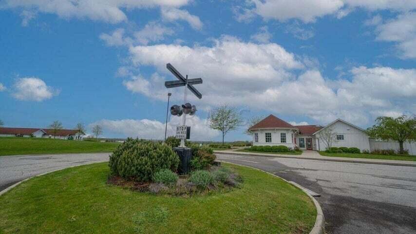 5847 Taylor Road Gahanna, OH 43230 - Photo 10 of 17 GolfDepot
