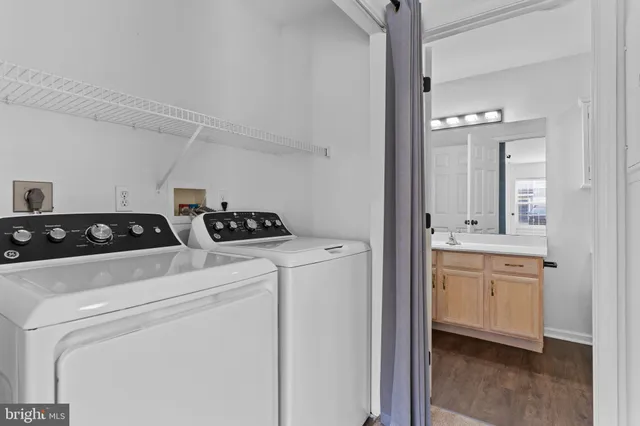 $2,000 | 60 Courtyard Drive, Carlisle, PA 17013